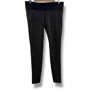 Under Armour Fitted All Season Gear Black& Gray Textured Mid‎ Rise Leggings Sz L